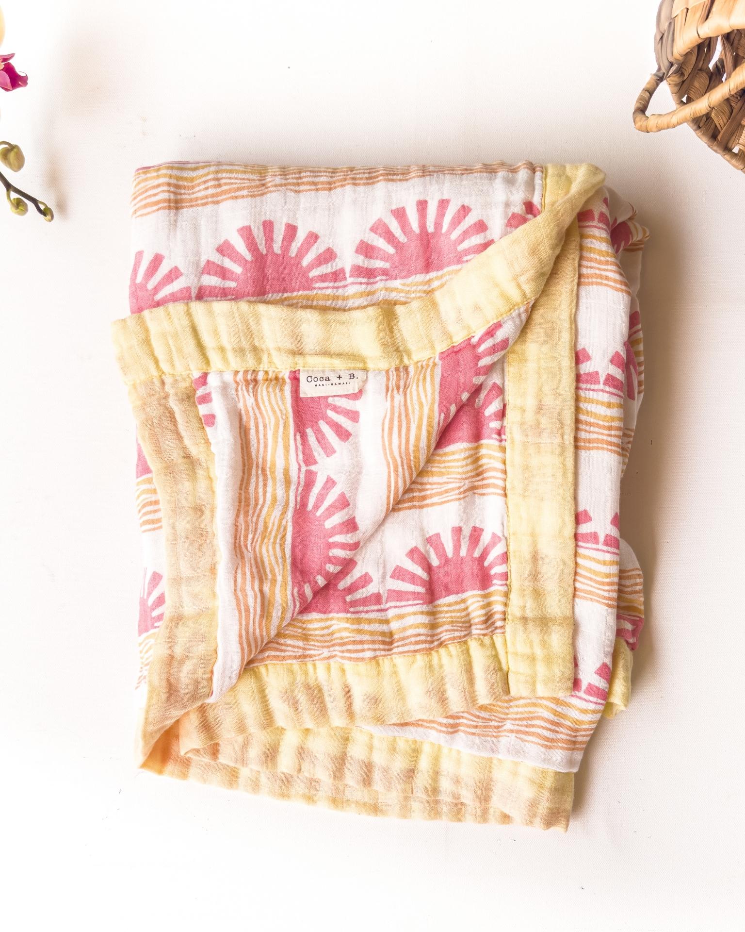 Pink Sun + Wave Print 6-Layer Organic Baby Blanket - Coca + B.