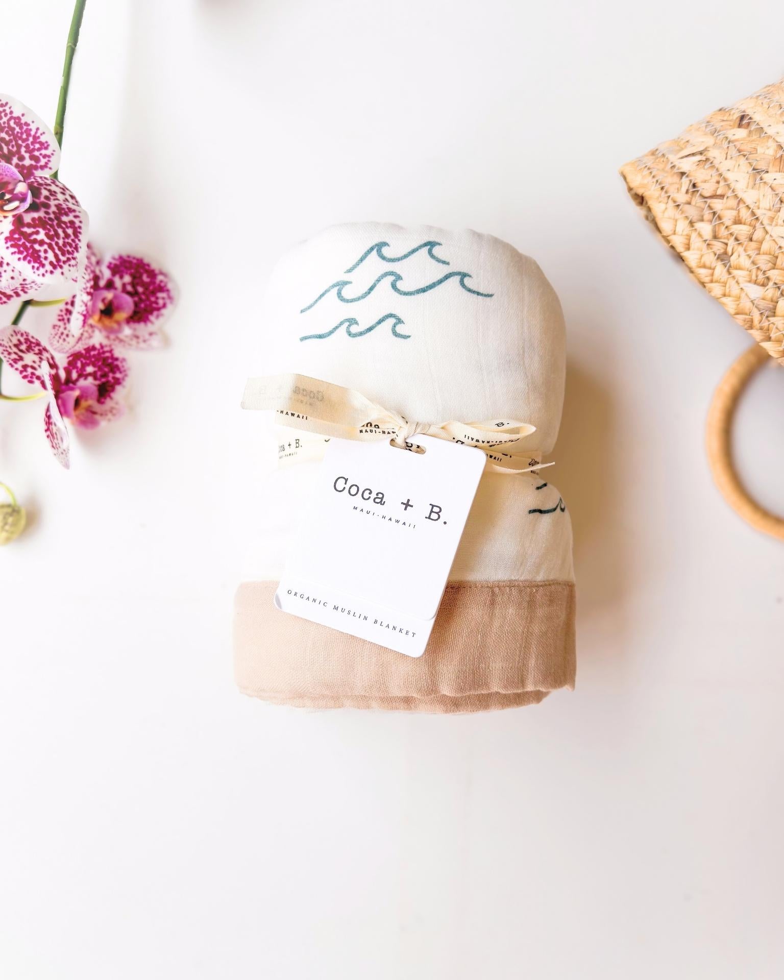 Simple Wave – Sand Trim | 6-Layer Organic Bamboo Baby Blanket - Coca + B.