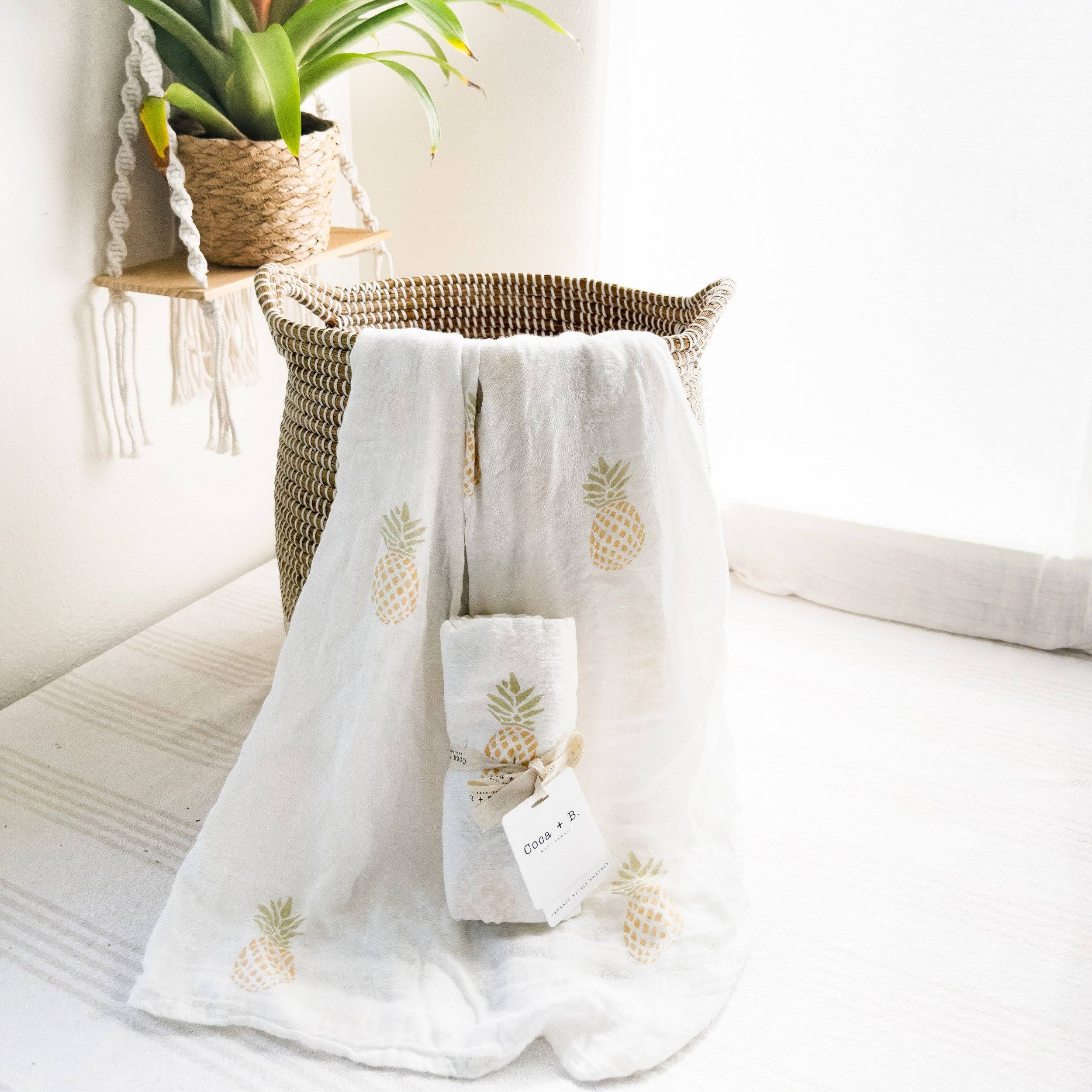 Pineapple Print Organic Bamboo Swaddle - Coca + B.