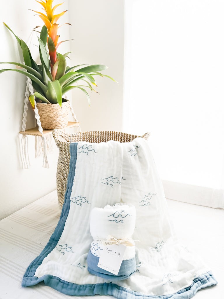 Simple Wave 6 Layer Organic Bamboo Muslin Blanket - Coca + B.