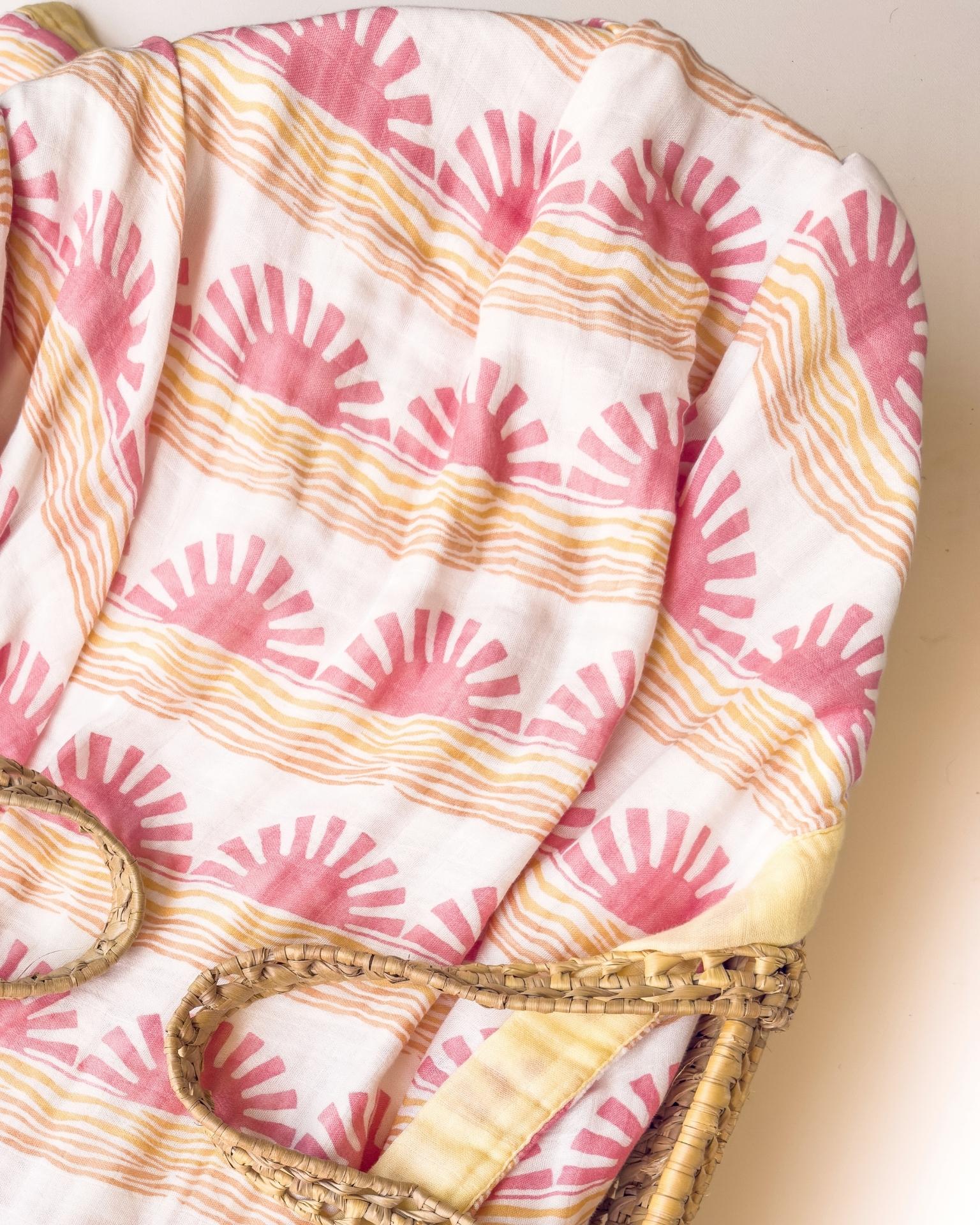 Pink Sun + Wave Print 6-Layer Organic Baby Blanket - Coca + B.