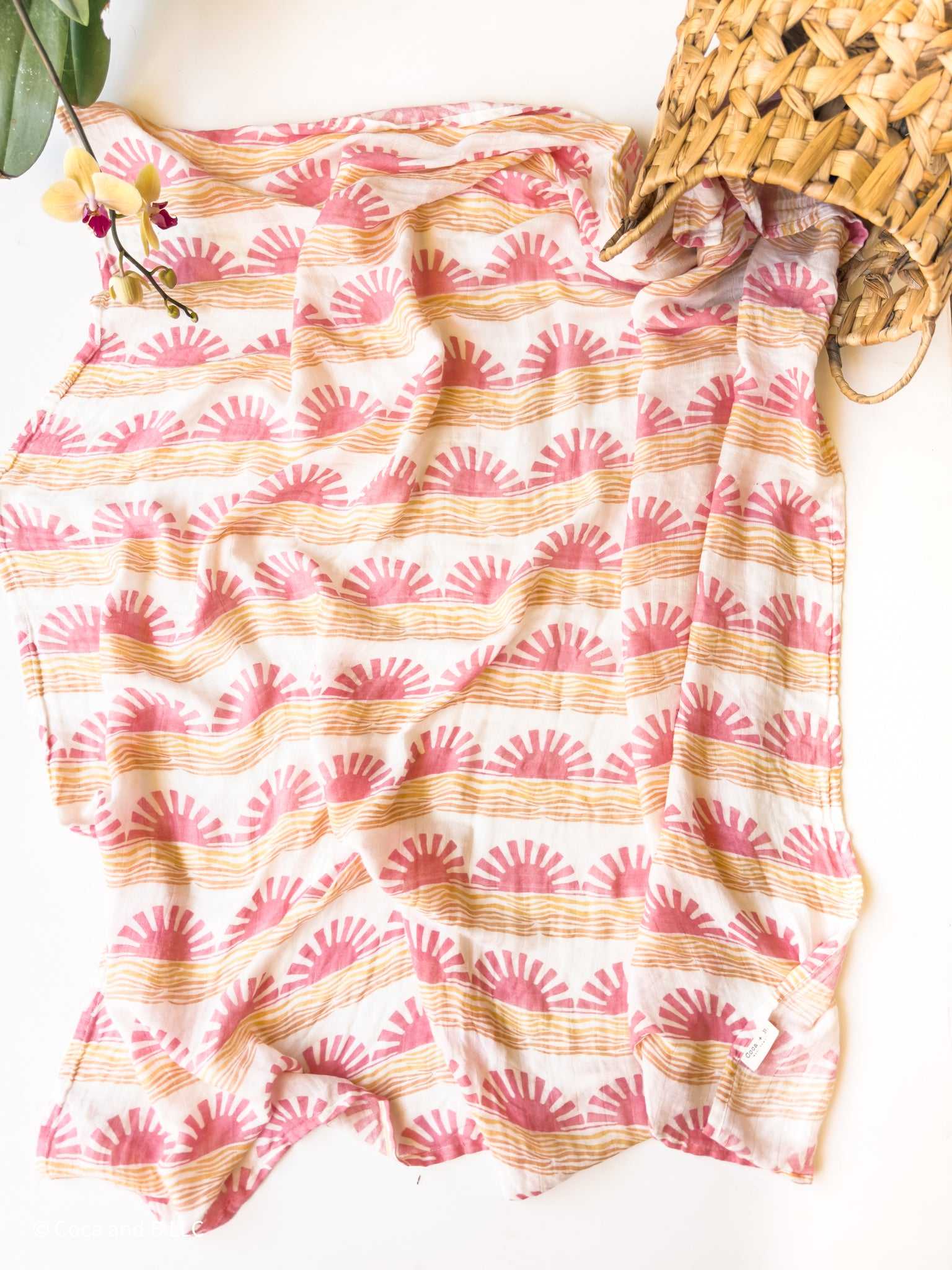 Pink Sun + Wave Swaddle - Coca + B.