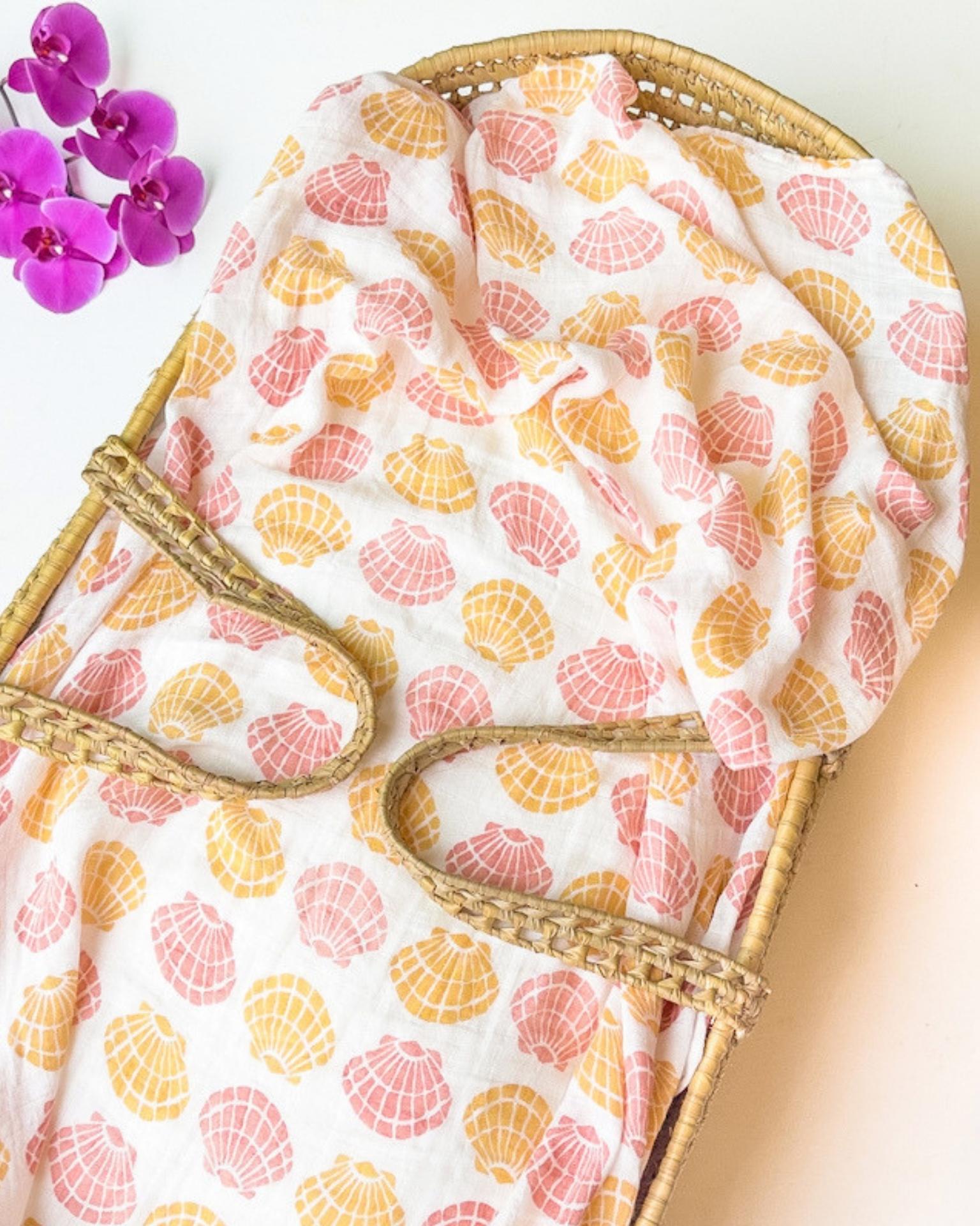 Sea Shell Print Organic Baby Swaddle - Coca + B.
